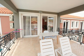 Sun & Sea Luxury Hotel