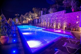 Maria Plomari - Apartments & Studios