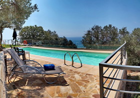 Ouzo Villas