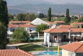 Kaloni Village