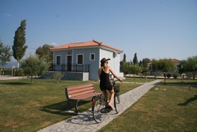 Kaloni Village