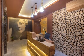 King Maron Wellness Beach Hotel