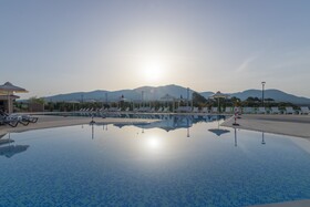 King Maron Wellness Beach Hotel