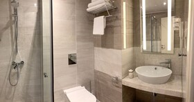 King Maron Wellness Beach Hotel