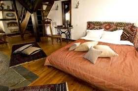 Oikoperiigitis Hotel
