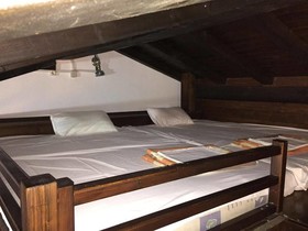 Oikoperiigitis Hotel