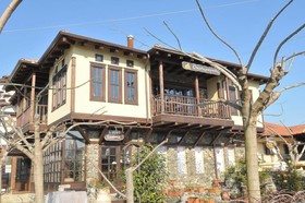 Oikoperiigitis Hotel