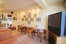 Dionysis Studios Hotel