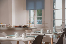 Milos Hotel