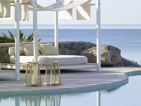 Artemis Seaside Resort