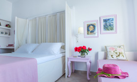 Captain Zeppo's Boutique Suites