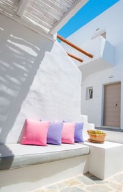 Delmar Apartments & Suites