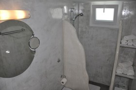 Eleni House