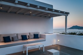 Milos Breeze Boutique Hotel