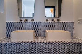 Milos Breeze Boutique Hotel