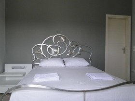 Villa Marios- Under the Volcano