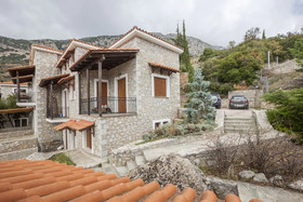 Rock Dandy Deluxe Chalet