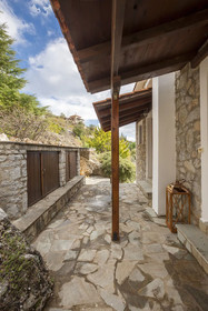 Rock Dandy Deluxe Chalet