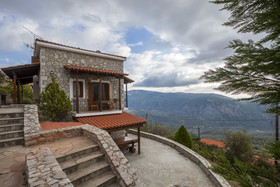 Rock Dandy Deluxe Chalet