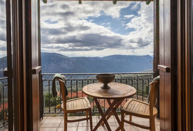 Rock Dandy Deluxe Chalet