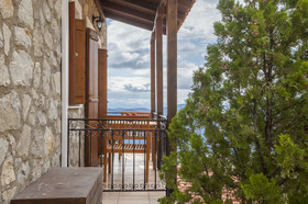 Rock Dandy Deluxe Chalet