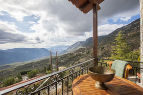 Rock Dandy Deluxe Chalet