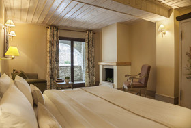 Santa Marina Arachova Resort & Spa