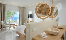Anax Resort & Spa