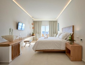 Anax Resort & Spa