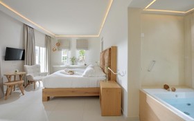 Anax Resort & Spa