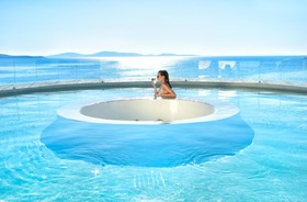 Anax Resort & Spa