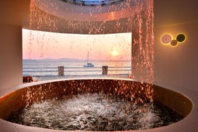 Anax Resort & Spa