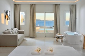 Anax Resort & Spa