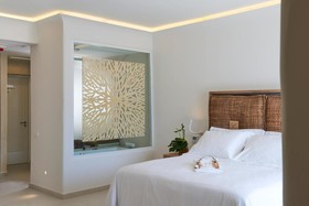 Anax Resort & Spa