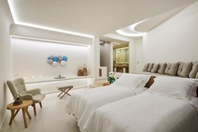 Anax Resort & Spa
