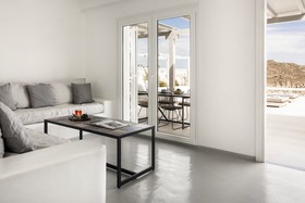 Casa Del Mar Mykonos Seaside Resort