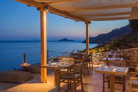 Casa Del Mar Mykonos Seaside Resort