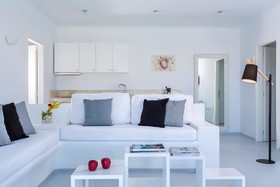 Casa Del Mar Mykonos Seaside Resort