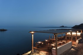 Casa Del Mar Mykonos Seaside Resort