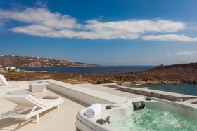Casa Del Mar Mykonos Seaside Resort