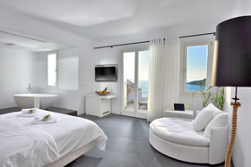 Amazon Mykonos Resort & Spa