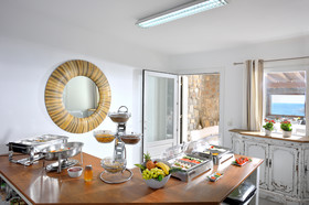 Amazon Mykonos Resort & Spa