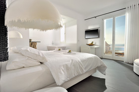 Amazon Mykonos Resort & Spa