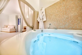 Saint John Mykonos Hotel