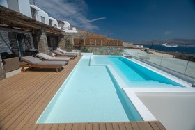 Villa Maroon by The Pearls Collection