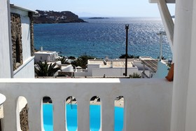 Voula Apartments & Rooms