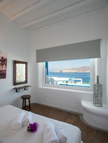 Mykonos Lolita, A Grecotel Resort to Live