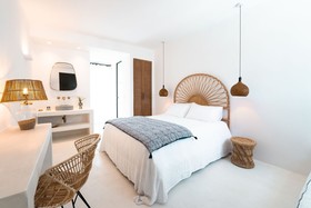 Koukoumi Hotel