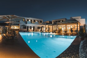 Koukoumi Hotel