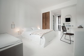 Koukoumi Hotel
